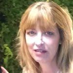 Melissa Dechant's Instagram, Twitter & Facebook