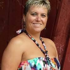 Amy Winecoff (@AmyWinecoff)