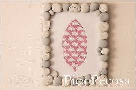 La naturaleza es la mejor fuente de inspiración del mundo. Haz Un Marco Con Piedras Pintadas Con Chalk Paint Handbox