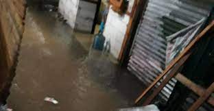 Tafsir mimpi banjir di jalan dan versi erek ereknya. Air Hujan Masuk Rumah Warga Pondok Bambu Kerja Bakti