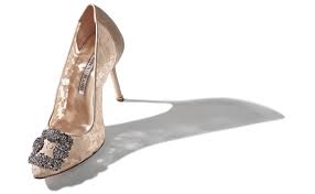 Hangisi Lace Light Beige Lace Jewel Buckle Pumps Manolo Blahnik
