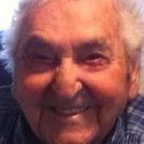 Carl Kiser's Instagram, Twitter & Facebook