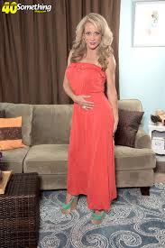 Slutty, sexy and sultry - Raquel Sultra (72 Photos) - 40 Something Mag