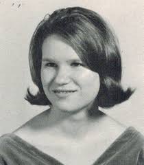 Susan Hunt Mills, Ragsdale class of '66 has passed away. No details are  known at this time.