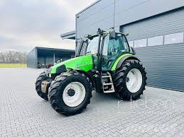 Deutz Fahr AGROTRON 135 Tractor