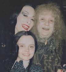 Addams Family cast reunion💓 Christopher Lloyd, Anjelica Huston, Carel  Struycken, Christina Ricci and Jimmy Workman 🎬🥰