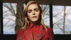 Des milliers de films gratuits vous attendent! Kiernan Shipka 2018 New Hd Celebrities 4k Wallpapers Images Backgrounds Photos And Pictures