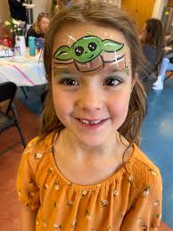 Face painter and artist in the area