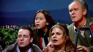 3rd rock from the sun followed four extraterrestrials posing as humans while on an expedition to observe the behavior of. 3rd Rock From The Sun Autism Me Nerdist