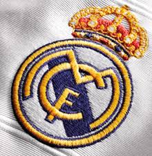 Su primer escudo constaba tan sólo de las inciales m, f y c. Real Madrid Tv Tiene Prohibido Emitir Imagenes De La Coronilla De Florentino Perez El Boletin