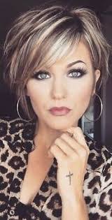 Janel Link's Instagram, Twitter & Facebook