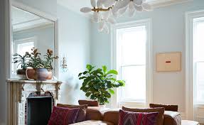 I've been a part of the pet palace family since 2012. Kingdom Chandelier Kdd 44 01 Shown In Brushed Brass And White Glass Photographed In Lindsey S Home By Stephen Kent Johnson For Lindsey Adelman Home Furniture