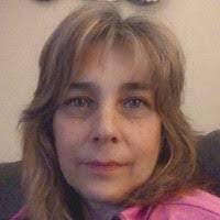 Amy Kennell's Instagram, Twitter & Facebook