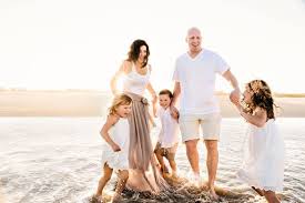 Cute beach outfits for family pictures | rldm. 35 Family Photo Ideas Fun And Creativefamily Portrait Ideas For Studio And Outdoor Photoshoot