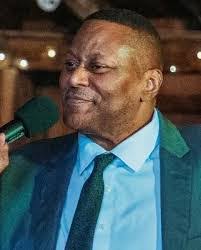 Steven Wiley's Instagram, Twitter & Facebook