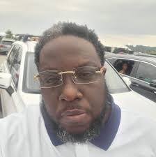 How do men want women to apply pressure in a relationship?