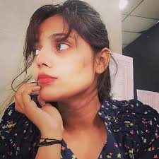 Zyada kisi ko ghoor na bhi acha nahi 🙈 #instagram #filmphotography #page  #loveislove