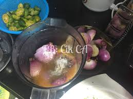 Masak bawang besar dgn microwave dengan suhu 600w selama 2 minit atau boleh. Cara Buat Sambal Belacan Paling Sedap Tahan Lama