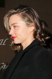 The shades that her hairstylists have chosen for her are simply amazing. Miranda Kerr S Hairstyles Hair Colors Steal Her Style