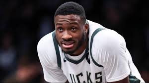 Bucks sign Giannis’ brother Thanasis to 1-year deal