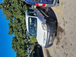 Si vous ne désirez pas vous risquer à choisir un modèle trop osé, ces formats classiques constituent une valeur sûre, qui sauront s'adapter à votre situation. Partner Blanc 05 Places 06 Cv Tayara