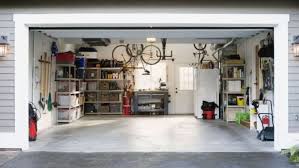 Looking for tips on how to declutter your garage? 6 Tips And Tricks For Decluttering Your Garage Before Summer
