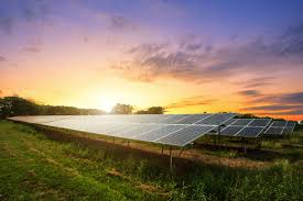 Garrison stated that the typical home is approximately 1,500 square feet, with electrical such a house generally needs about 16 panels to completely cover electrical power needs. What S Going On With The Sunnyside Solar Farm Houstonia Magazine
