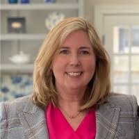 Karen Quirk's Instagram, Twitter & Facebook