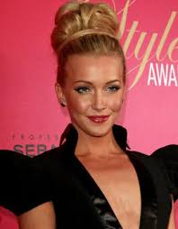 The celeb style to steal: The Ultimate Guide To High Buns Howtowear Fashion