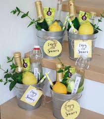 17 Diy Geschenke Geburtstag Kollegin Diy Geschenke Geburt Geschenke Selbstgemachte Geschenke Mama