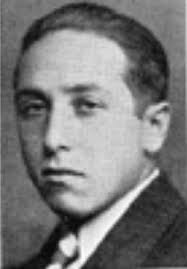 Who remembers the Deli in the first block of East Franklin St. called  SCOOPS & SLICES ?