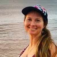 Julie Holbert's Instagram, Twitter & Facebook