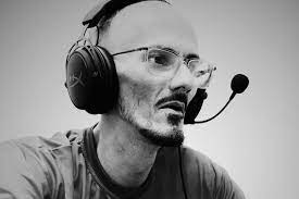Le streamer français Raphaël Graven, alias Jean Pormanove, est mort à 46  ans – Déchiffreur