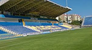 The match will be played at the estadio antónio coimbra da mota, just 22km away from estadio da luz. Estoril Praia Inicia Epoca A 26 De Junho