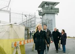 Olivia and ellis team up on a new episode of law & order: Law Order Svu Season 17 Episode 14 Tv Fanatic