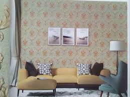 Desain dengan didominasi kaca pada ruang tamu bisa kalian kombinasikan dengan car berwaaarna alami yaitu coklat atau krem. Jual Wallpaper Dinding Kamar Vinyl Premium Hijau Batik Klasik Coklat 10 M X 53 Cm Terbaru Juni 2021 Blibli