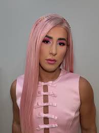 Ain't no one hotter than me 🍓