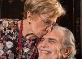 Na véspera da data comemorativa, tarcísio e glória vão contar detalhes da história de amor que construíram ao longo de quase 60 anos juntos dentro o canal viva preparou um especial para o dia dos namorados com um dos casais mais amados pelos brasileiros: Gloria Menezes Parabeniza Tarcisio Meira E Diz Fico Feliz Por Ve Lo Saudavel Quem Quem News