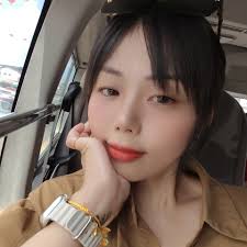 每周都会吃一次❗️贼过瘾❗️减脂期放肆吃今天分享我超级爱的韩式部队火锅！🍲 味道秒杀外面店里的～ 喜欢吃什么就放进去煮煮，味道一级棒！👍  聚会的时候必须安排上！ 咕噜咕噜……😋越吃越香……