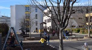 In jeder niederlassung befinden sich qualifizierte berater und moderne geldautomaten. Investment Aktiv Schule Erfurt Dkb Investieren Sie Jetzt