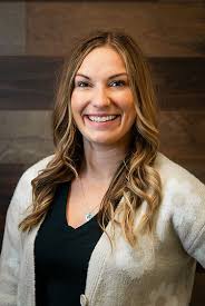 Nicole Renner's Instagram, Twitter & Facebook