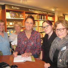 Maybe you would like to learn more about one of these? Martina Fischer Erzahlt Von Ihren Leben Als Selbstversorgerin Auf Einer Alm Bad Tolz