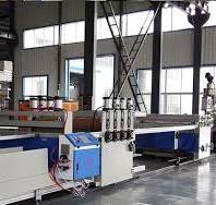 ‫خط إنتاج ألواح WPC PVC الأوتوماتيكية الكاملة لقالب بناء WPC ...‬‎