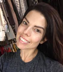 For those of you who think women in the media wear too much makeup, are  plastic and fake... this post is for you. We are real people, we are real  women 💄💋💄👠