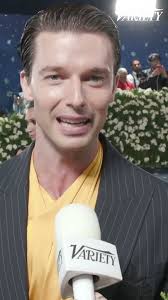 Patrick Schwarzenegger asked his "White Lotus" costar Aimee Lou Wood to the  #MetGala