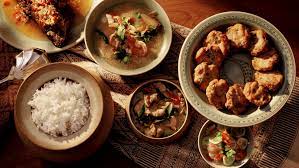 For the décor, beautify the venue by using decorations based on thai tradition. How To Cook Up An Easy Thai Dinner Party
