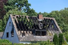 Einfamilienhäuser sind nach wie vor der am häufigsten zu versichernde einliegerwohnungen sind nicht durch einen eigenen zugang des hauses erreichbar. Was Zahlt Die Gebaudeversicherung Nach Einem Feuer