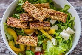 Hindari makanan berminyak, tumis bahan masakan tanpa minyak atau bisa memakai minyak wijen, bisa juga direbus, panggang, serta masak kukus. 10 Menu Diet Sehat Yang Mudah Diikuti Siapa Saja Masak Apa Hari Ini