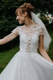 Wollen sie wissen, warum sie ein hochzeitskleid im traum tragen? Ihr Hochzeitskleid Vom Schneider Aus Kiel Baltic Couture
