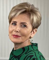 New Short Hairstyle Opinions and Feedback